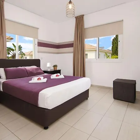Nissi Sapphire Holiday home